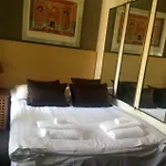 Le Matin Hotel 2*