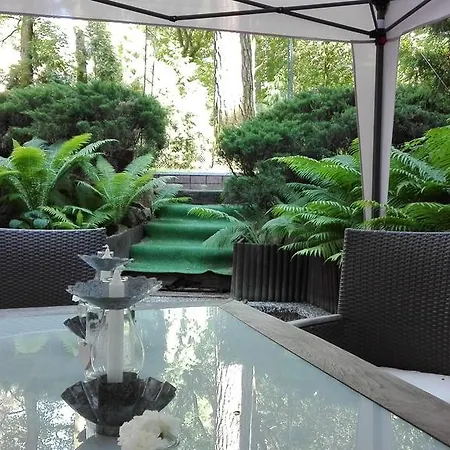 Le Matin Bed and Breakfast 2*